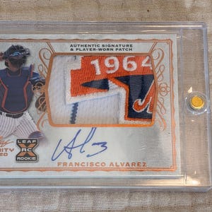Gesigneerde Francisco Alvarez Catcher N.Y. Mets Leaf Game versleten patch relikwie Rookie baseball-kaart