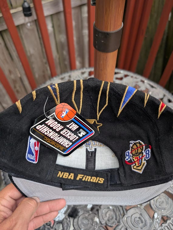 Vintage 1998 NBA Finals 6 X Champions Chicago Bulls Starter Cap