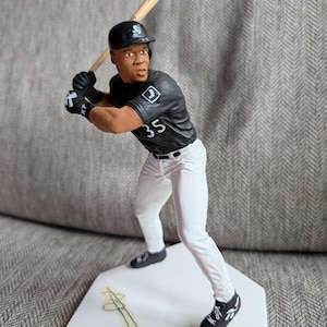Salvino 7 inch  Frank Thomas Chicago White Sox limited edition statue in original box
