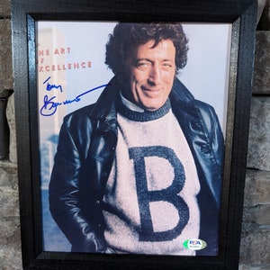 Autographed Tony Bennett 8x10 inch framed photo with certificate of authenticity from Beckett