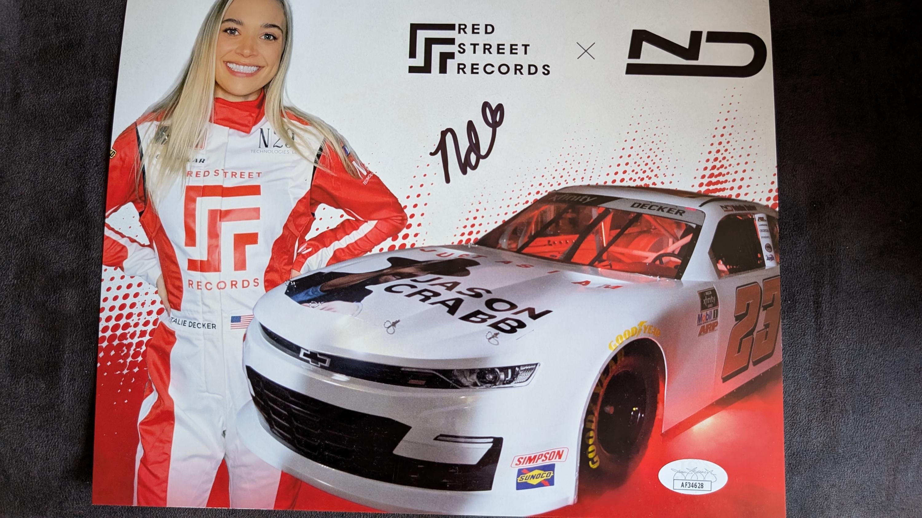 NASCAR 1/24 ケセロウスキー ダーリントンウィナー　サイン入り NASCAR 1/24 ケセロウスキー ダーリントンウィナー サイン入り NASCAR