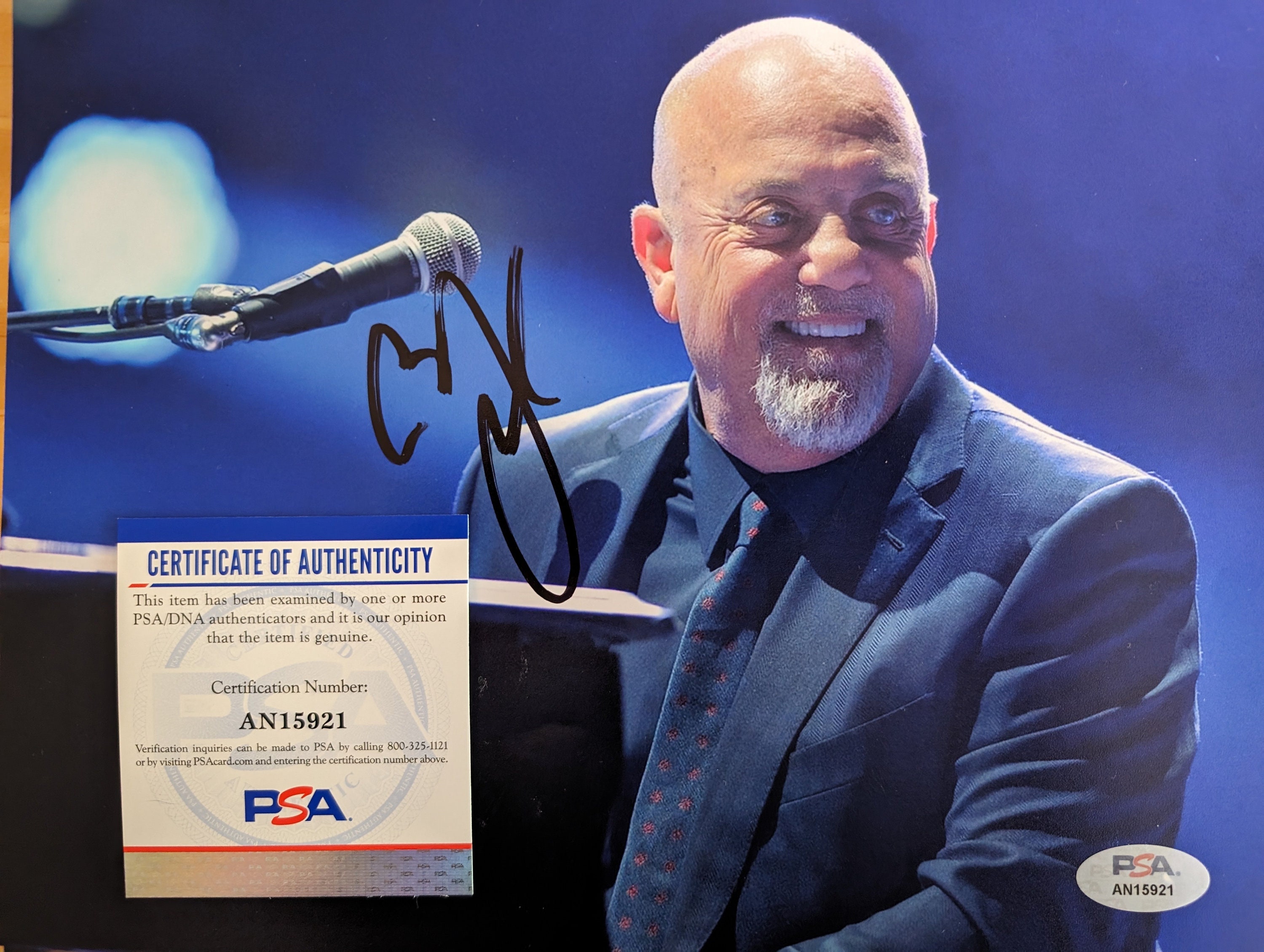 ビリー・ジョエルのサイン入り8 x 10インチ額入り写真（PSA発行の証明