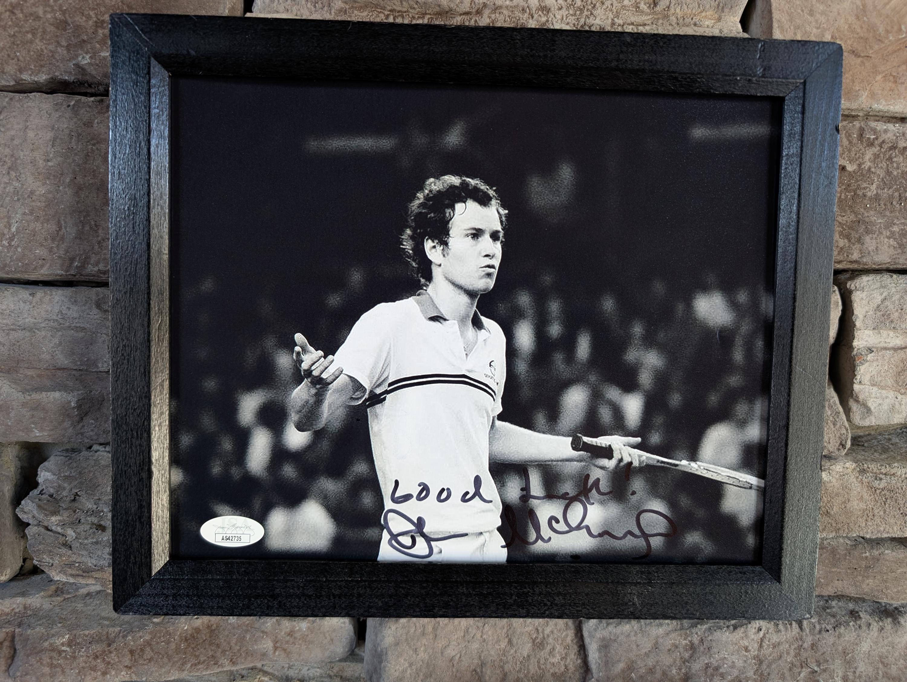テニス界のレジェンド、ジョン・マッケンローのサイン入り8 x 10インチ