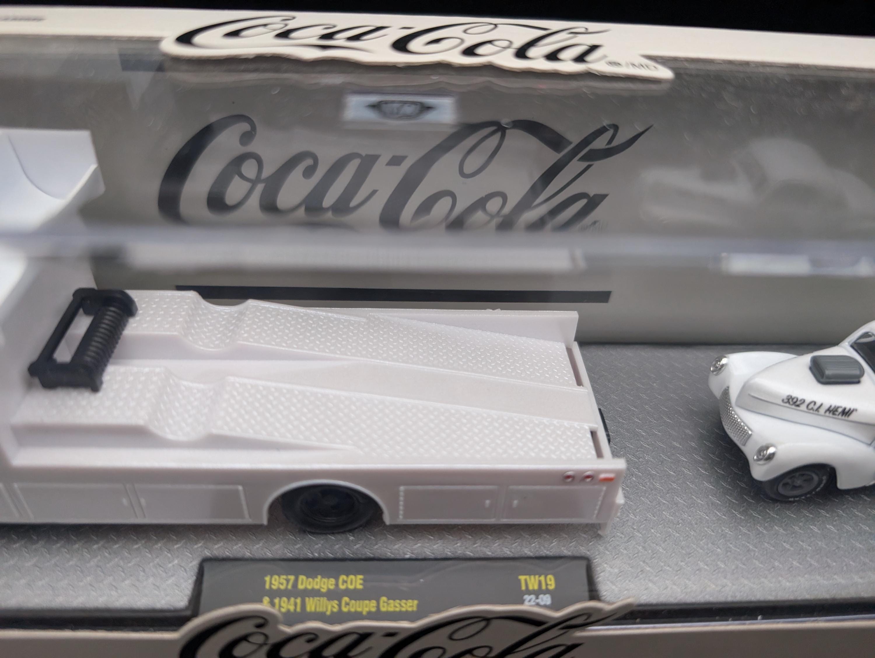 M2 Machines Coca-cola 1957 Dodge COE Tractor Trailer and 1941