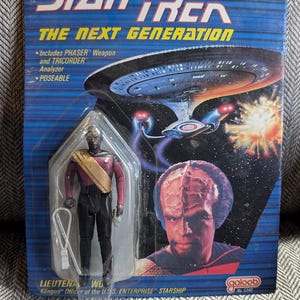 Vintage 1988 Galoob Star Trek Captain Lieutenant Warf action figure in original box never opened