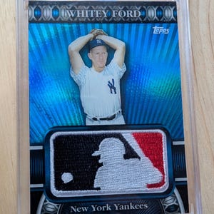 Topps Comemorativo MLB Silhouette Batter Logo Patch card de Whitey Ford NY Yankees numerado /50