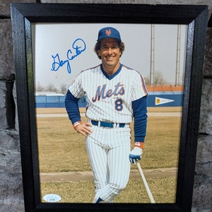 Podpisany przez Gary'ego Cartera, mistrza N.Y. Mets z 1986 roku, mistrza World Series, zdjęcie w ramie o wymiarach 8 x 10 cali z certyfikatem autentyczności od JSA