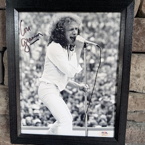 Podpisany przez Lou Gramm Foreigner Lead Singer zdjęcie w ramie 8 x 10 cali z certyfikatem autentyczności od PSA