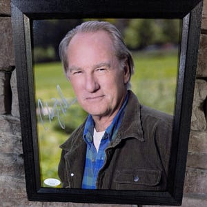 Autographed Craig T. Nelson Young Sheldon 8x10 inch framed photo with certificate of authenticity from JSA
