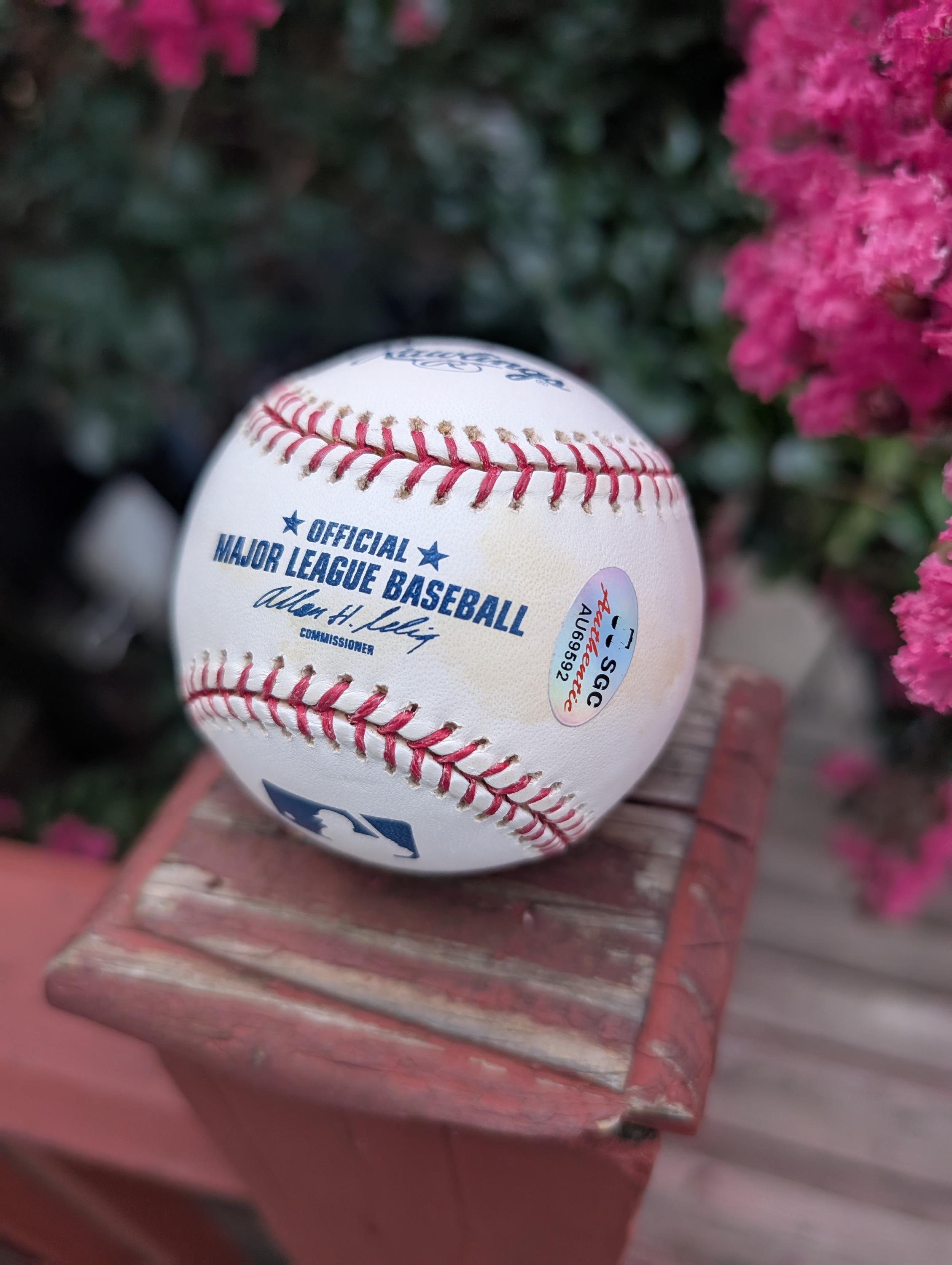 SGC発行の証明書付き、デレク・ジーター直筆サイン入りNYヤンキース