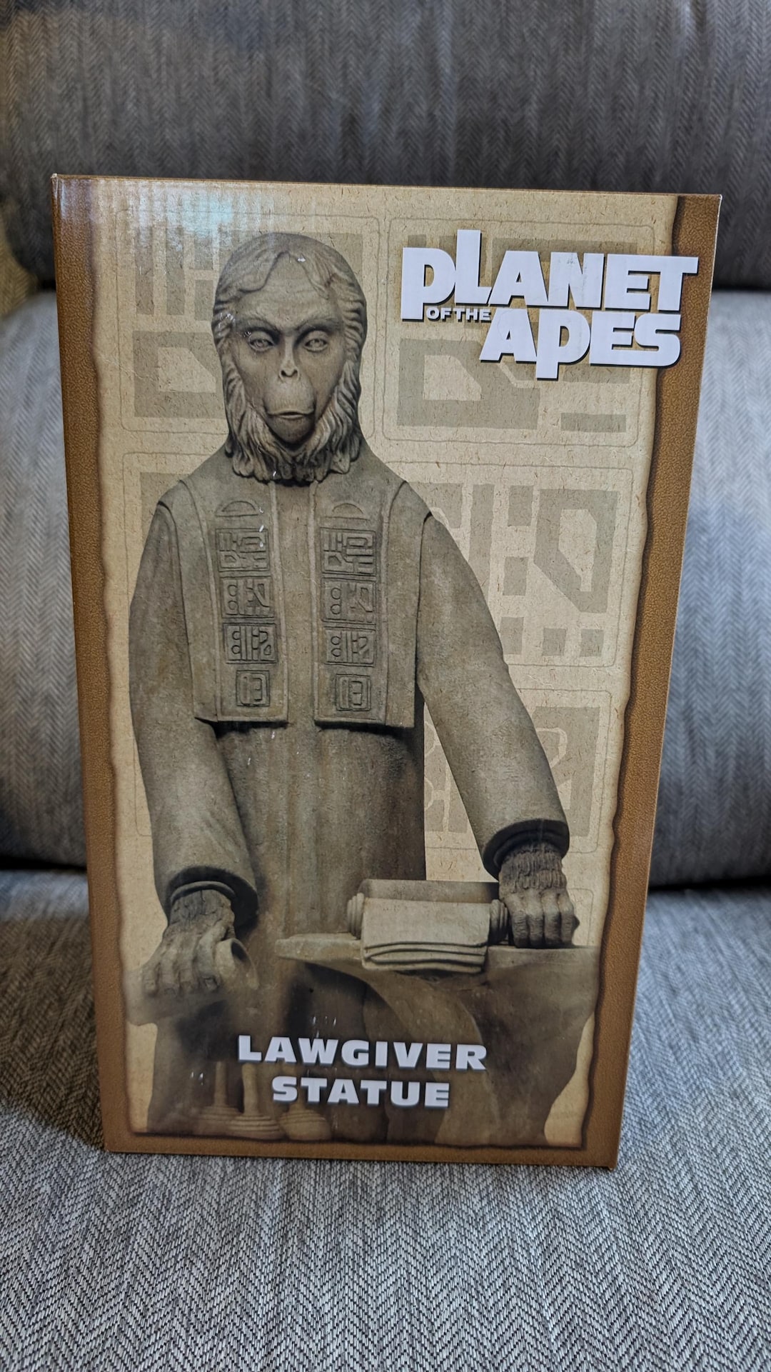 NECA 猿の惑星 12インチ ロウギバースタチュー NECA 猿の惑星 12インチ