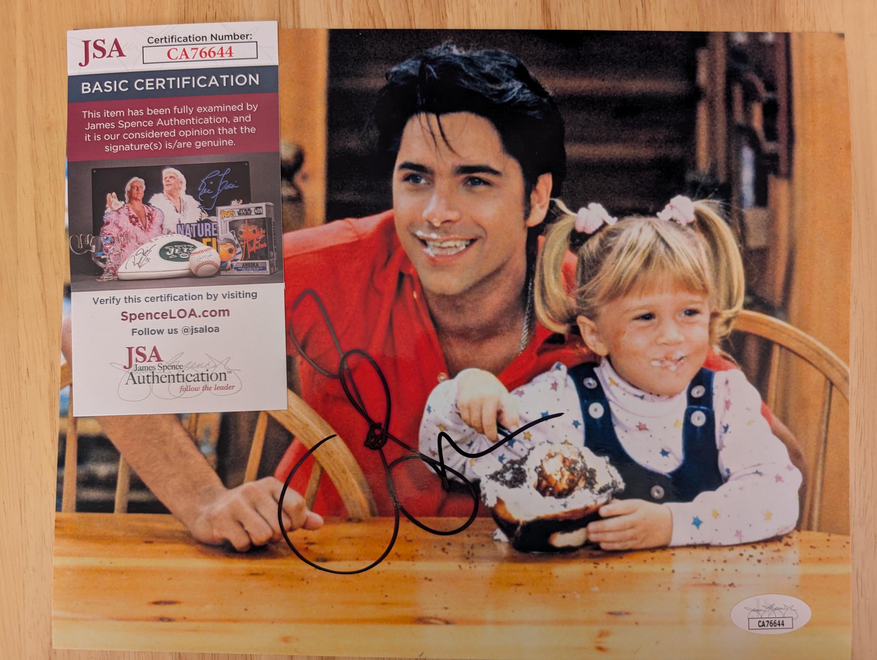 フルハウスのジョン・ステイモスおじさんジェシーのサイン入り8 x 10