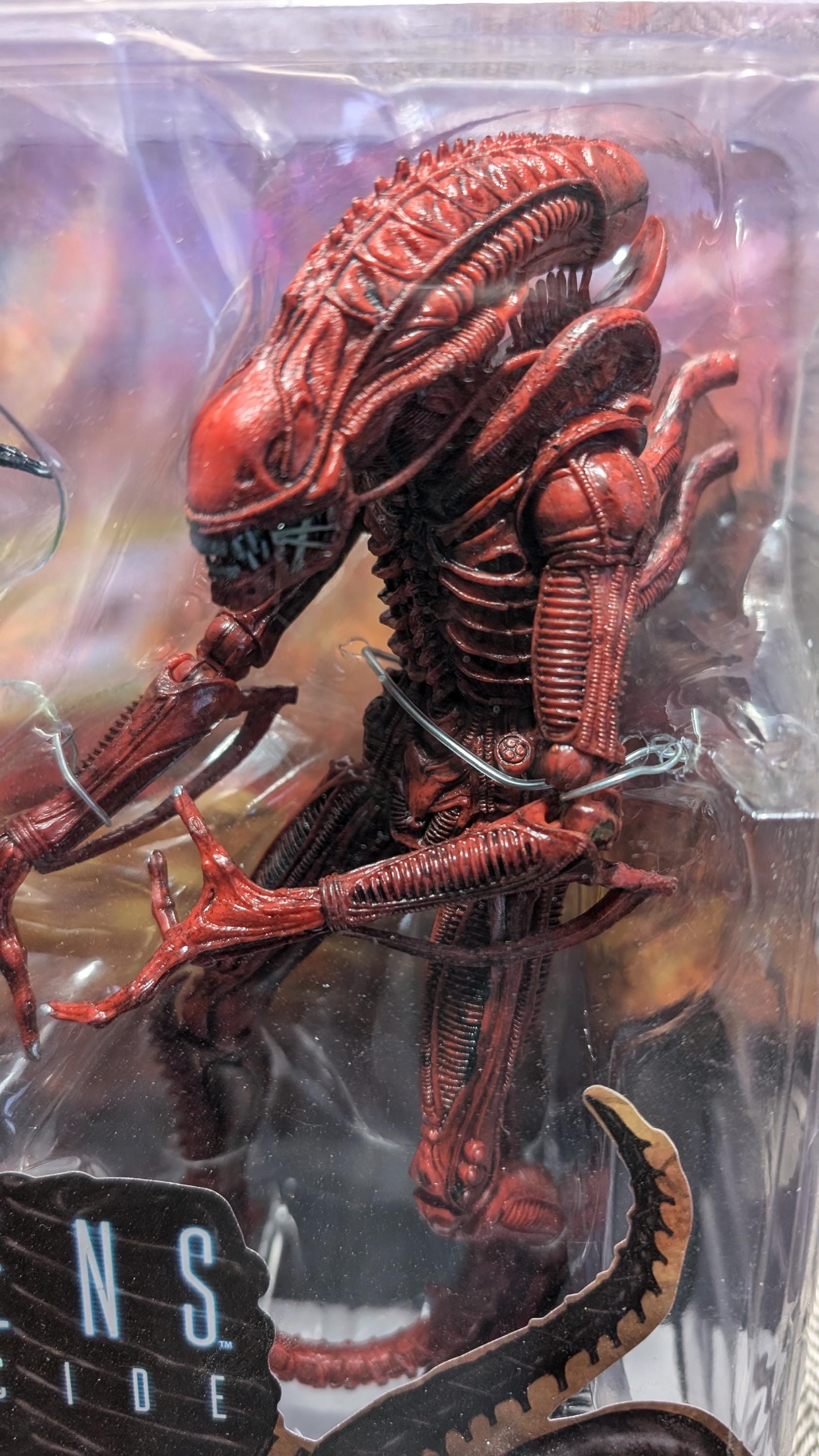 NECA Aliens Genocide Red and Black Xenomorph Warrior 7 " Action Figures ...
