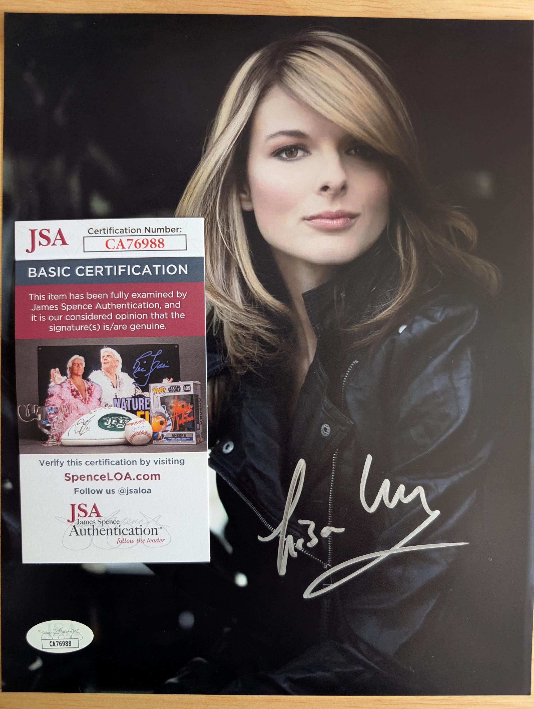 リサ・ケリーのサイン入りアイスロードトラッカーズ8 x 10インチ額入り