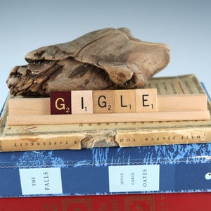 FAMILY Scrabble Letters Sign RECYCLED imagem 3