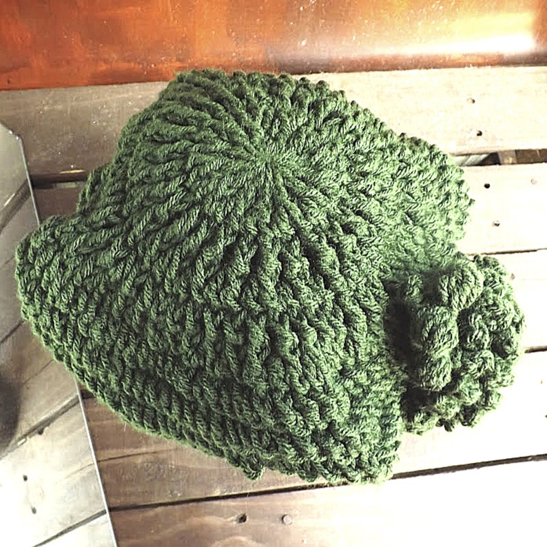 Crochet Your Style: Square Beret with Delicate Flower Pattern The Lynette Hat image 8