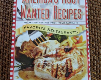 America's Most Wanted Recipes Cookbook Restaurant Copycat Foods Paperback Cheesecake Factory KFC Olive Garden Fun One!
