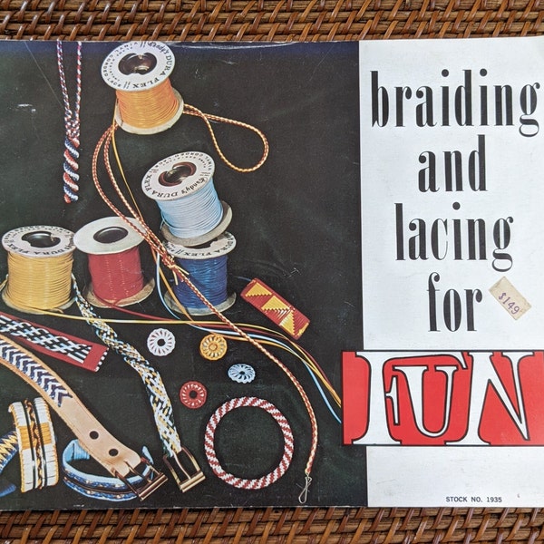 Braiding Plastic Lacing GIMP Pattern Book 60s Lanyard Belt Bracelet Vintage Tandy Co