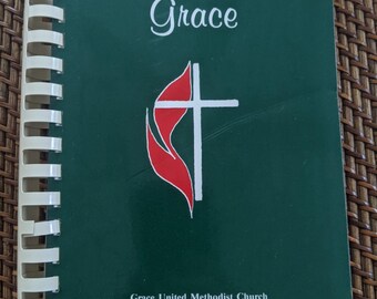 Vintage United Methodist Church Women Cookbook 1992 Charleston SC Lowcountry Recipes Comb bound Good Price