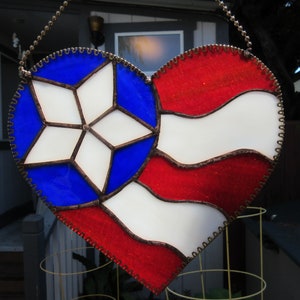 Herz, Patriotisch, 20 x 21 cm, in Rot, Weiß & Blau Buntglas, Sonnenfänger