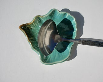 Ceramic Leaf Shape Spoon rest/Teabag holder, Leaf Design, Handmade, Free Shipping