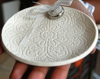 Ceramic Ring Dish, Wedding Ring Dish, Ring Pillow, wedding ring holder, Porcelain wedding ring Bowl, Hand Built