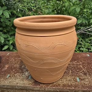 Rustic Red Clay Textured Terra Cotta Kentucky Pot Planter | 11.5&quot; tall x 9.5&quot; wide