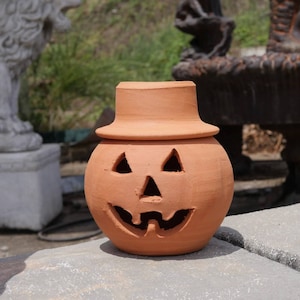 1 Quart Terra Cotta Jack-o'-lantern Pumpkin with Hat from Craven Pottery