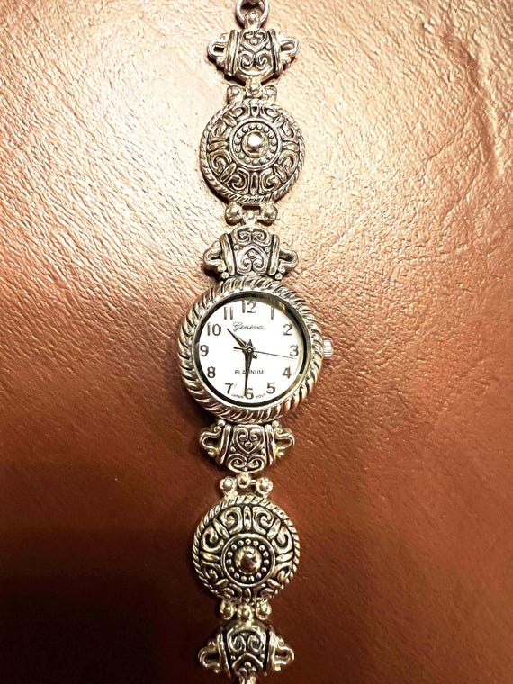 Geneva Quartz Platinum Watch - Etsy display picture 2