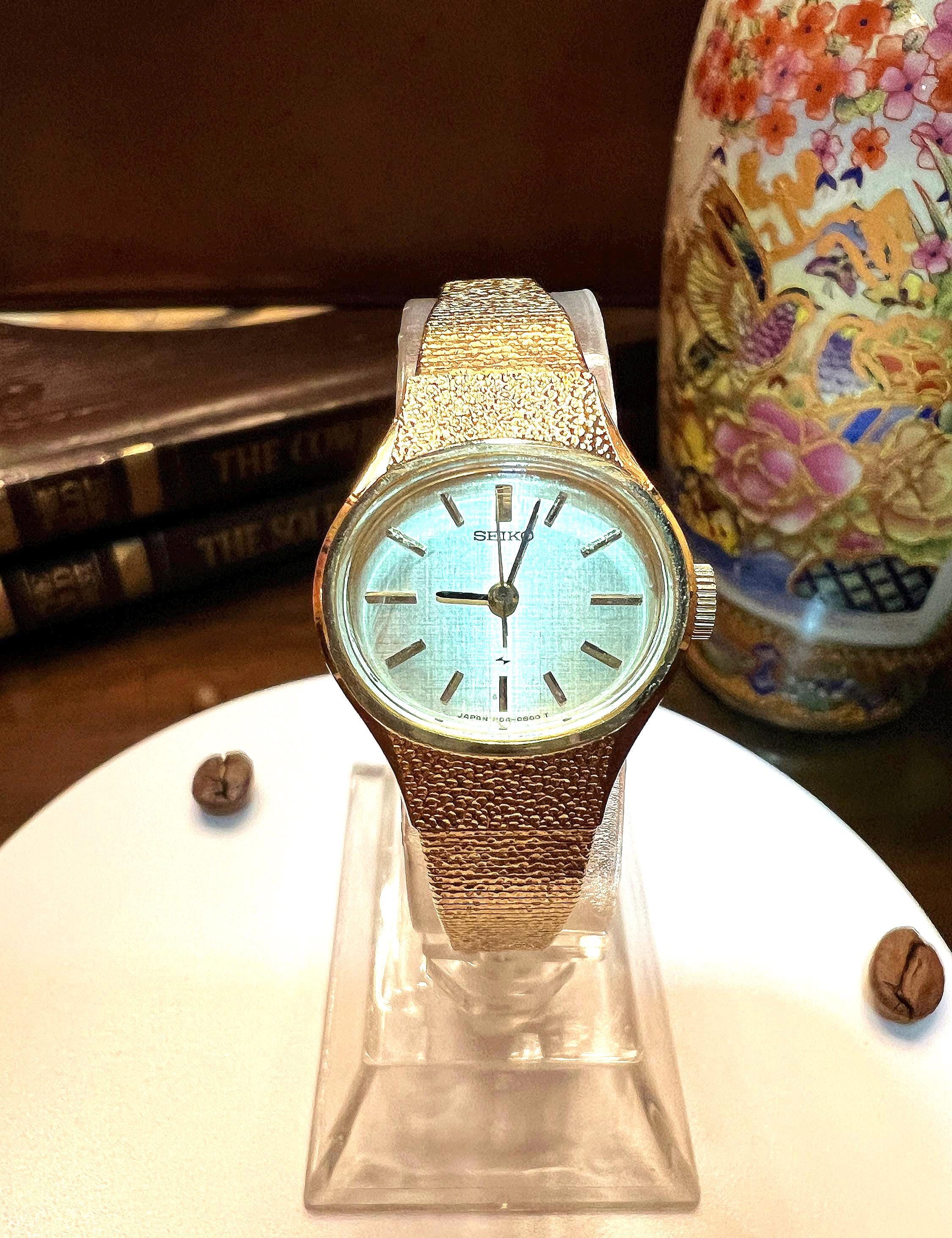Seiko Gold Plated Mechanical Women display picture 2