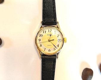 Vintage Timeless Elegance Acqua Quartz Watch