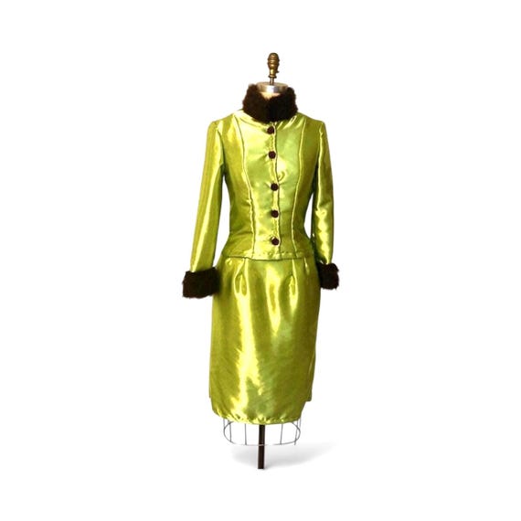green emerald velvet dress Amazon.com: Fun Costumes Deluxe Harry Potter Professor Trelawney Costume  for Women with Dress, Skirt, Vest, Headband and Eyeglasses Small : Clothing,  Shoes & Jewelry