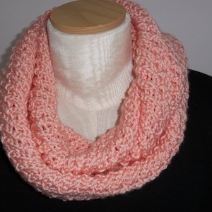 Knit Infinity Scarf,  Circle scarf, Soft Pale Pink  Scarf.  Womens Accessory, Handmade Scarf, Knit Scarf, Infinity Scarf, Gift for Her