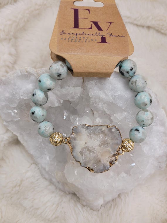 Energetically GROUNDING faceted kiwi/sesame jasper beads complimenting gold plated druzy quartz focalpiece stretch stacking bracelet