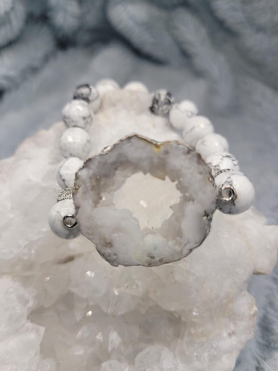 Energetically CALMING faceted howlite beads complimenting silver plated druzy quartz focalpiece stretch stacking bracelet