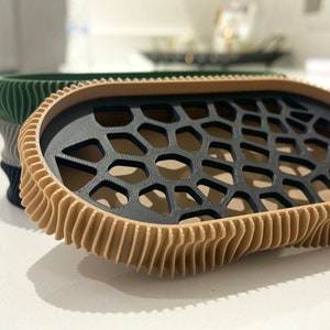 Modern Soap Dish | Sleek Minimalist Bathroom Accessory | Durable Kitchen Accessory | Custom Colors | Home Decor