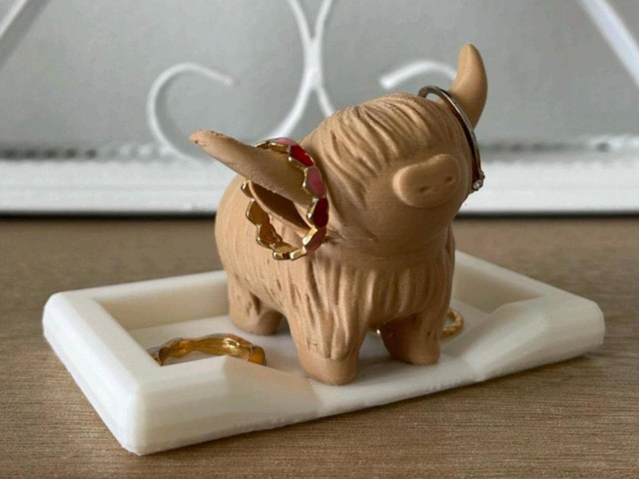 Highland Cow Ring Holder With Bed Dish (Small or Large ) | Farmhouse Decor | Jewelry Organizer | Personalized Ring Holder | Gift For Her