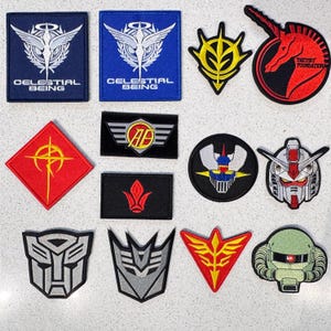 Mecha Robot Embroidered Patches, Sci Fi Robot Emblem hook loop patch, Space Mecha Badge, Retro Anime Patch for Jacket Backpack