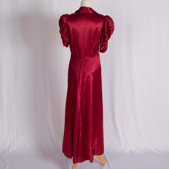 1940s satin dressing gown 1940s Satin Dressing Gown | Bust 36