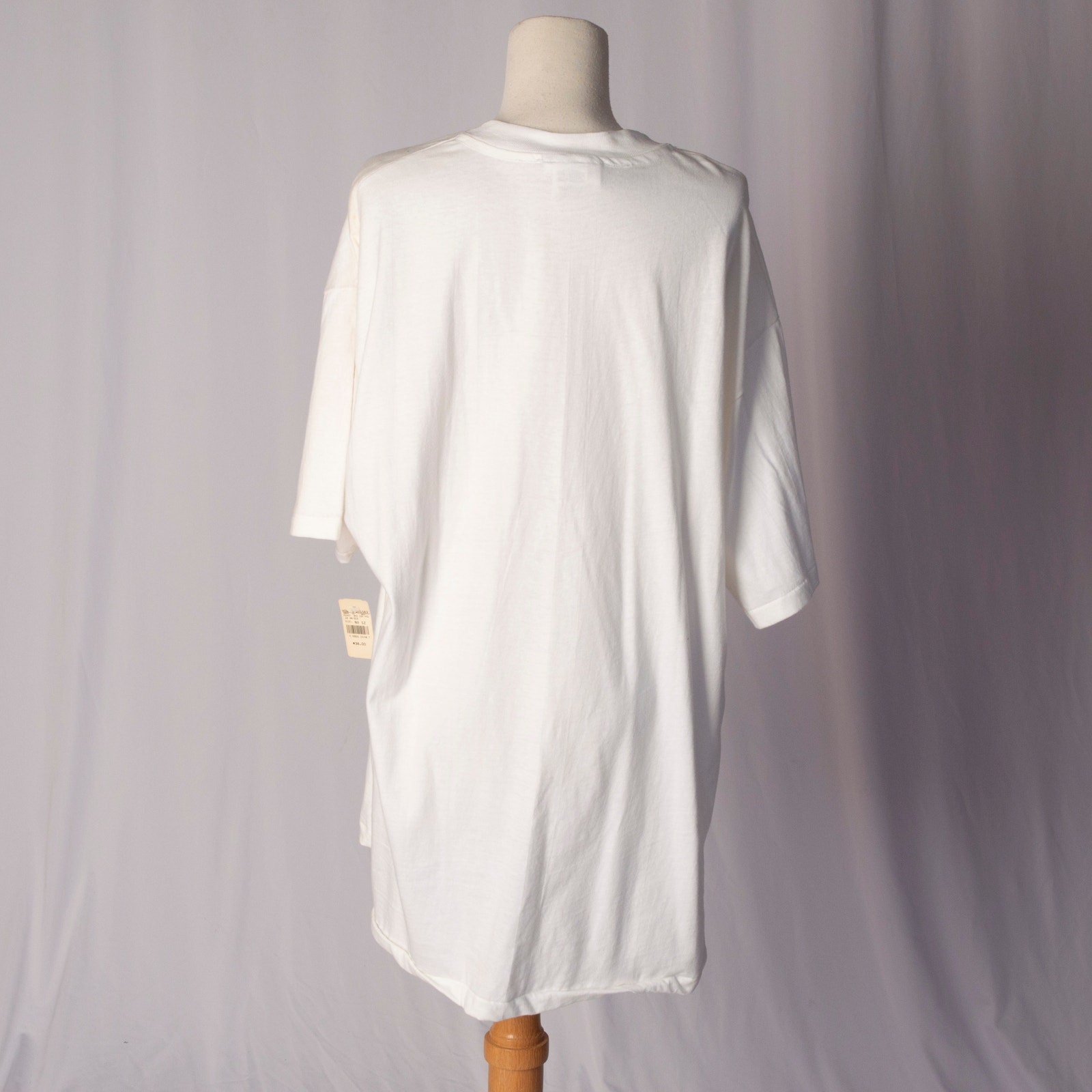 1990s DKNY Tee Shirt | Chest 48-50