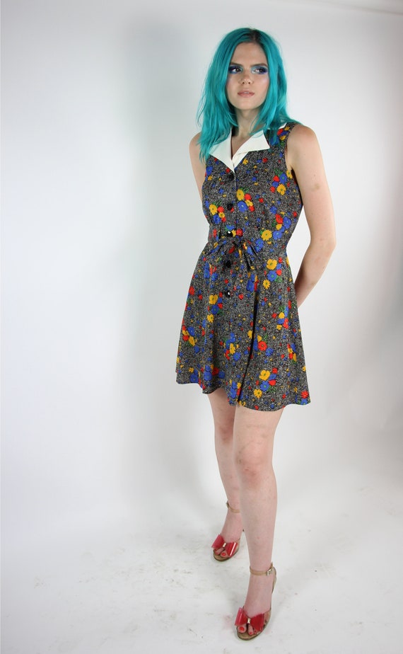 Vintage 70/'s Flower Patterned Sleeveless Mini Dress