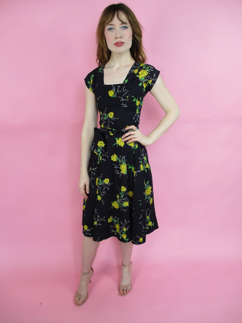 1950s Black Dress with Yellow Rose Print Flowers Size Small Bust 32 Waist 26-27 Cotton Rockabilly Pin Up Vintage VTG image 1