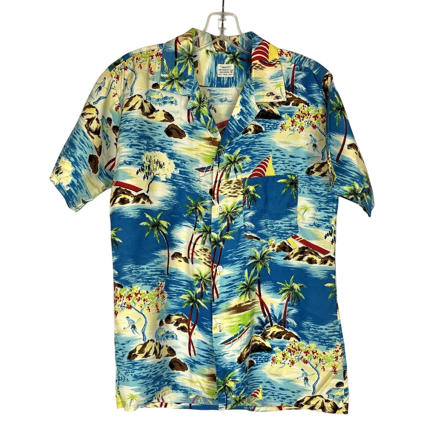 60s Rayon Men's Hawaiian Shirt | Novelty | Medium | Vintage