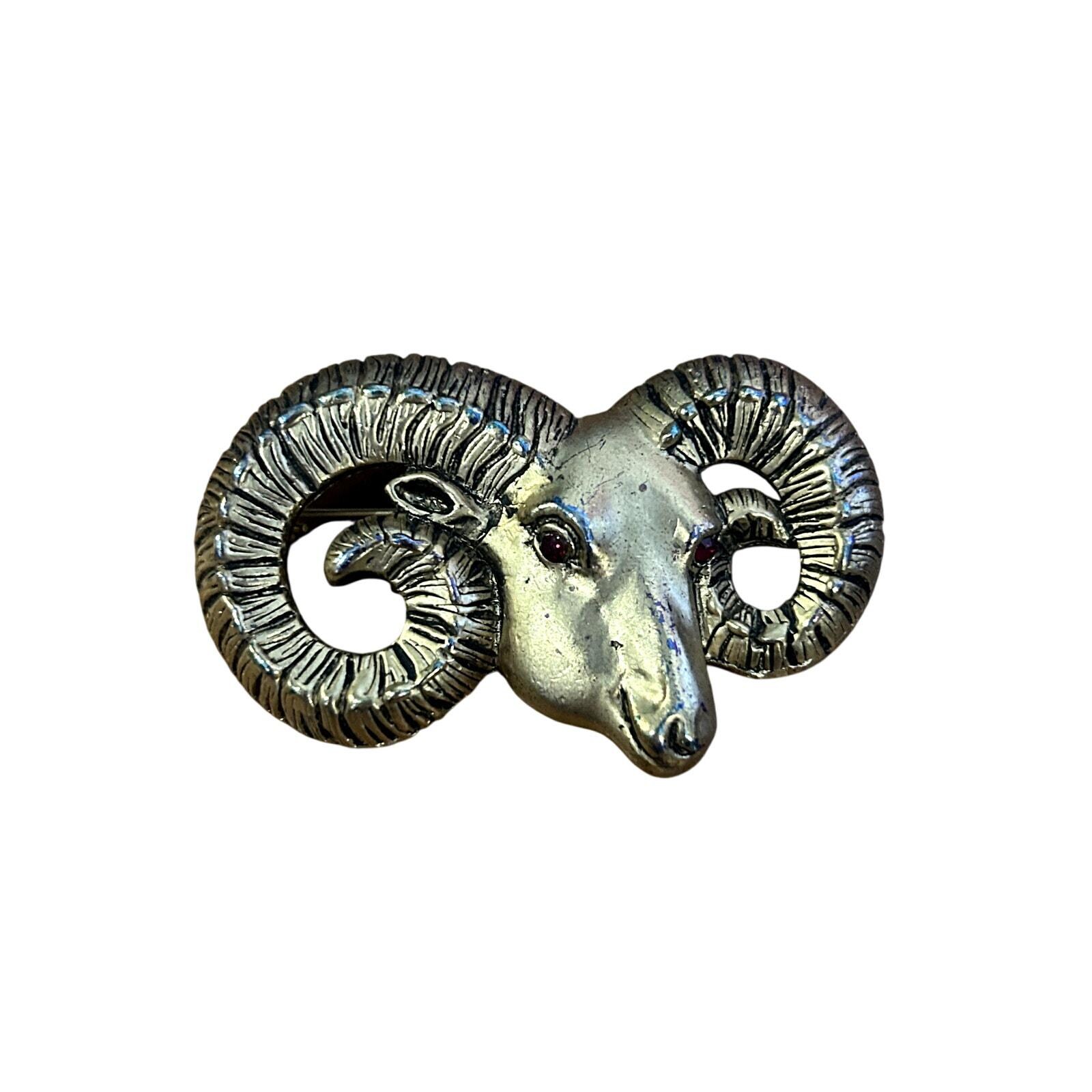 70 年代 羊の頭のピン | 牡羊座 | 星座 | ヴィンテージ - Etsy 日本