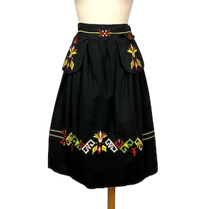 1950s Mexican Embroidered Skirt | Small Medium  | Vintage
