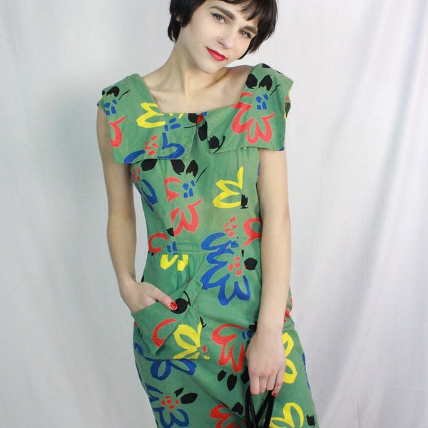 50s Green Abstract Floral Cotton Wiggle Dress | Sun Dress | Pin Up | Small S | Waist 26-27" | Bust 36-37" | Vintage VTG