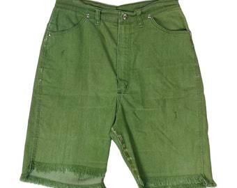 1960s Green Wrangler Shorts | Waist 30 | Vintage