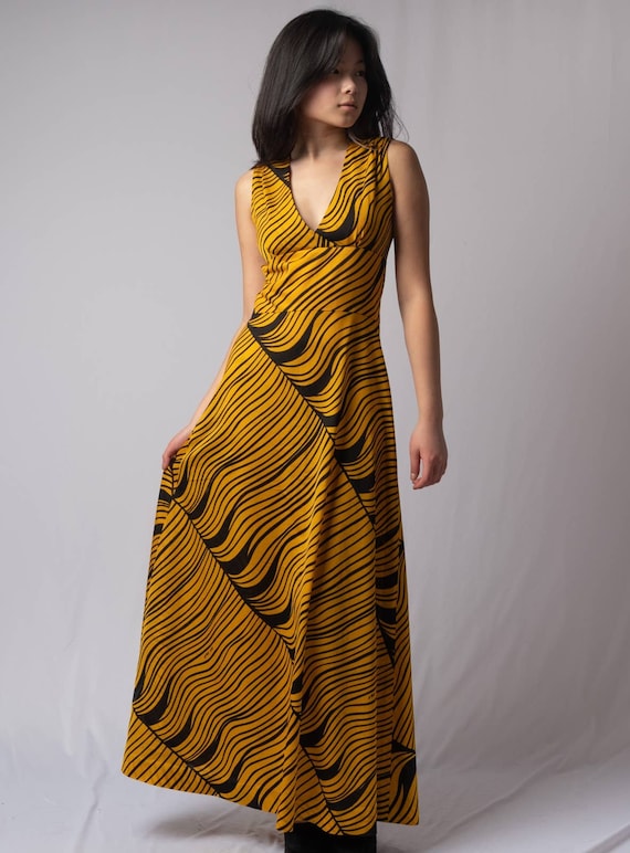 70s Yellow & Black Striped Dress | Bust 32" | VTG 