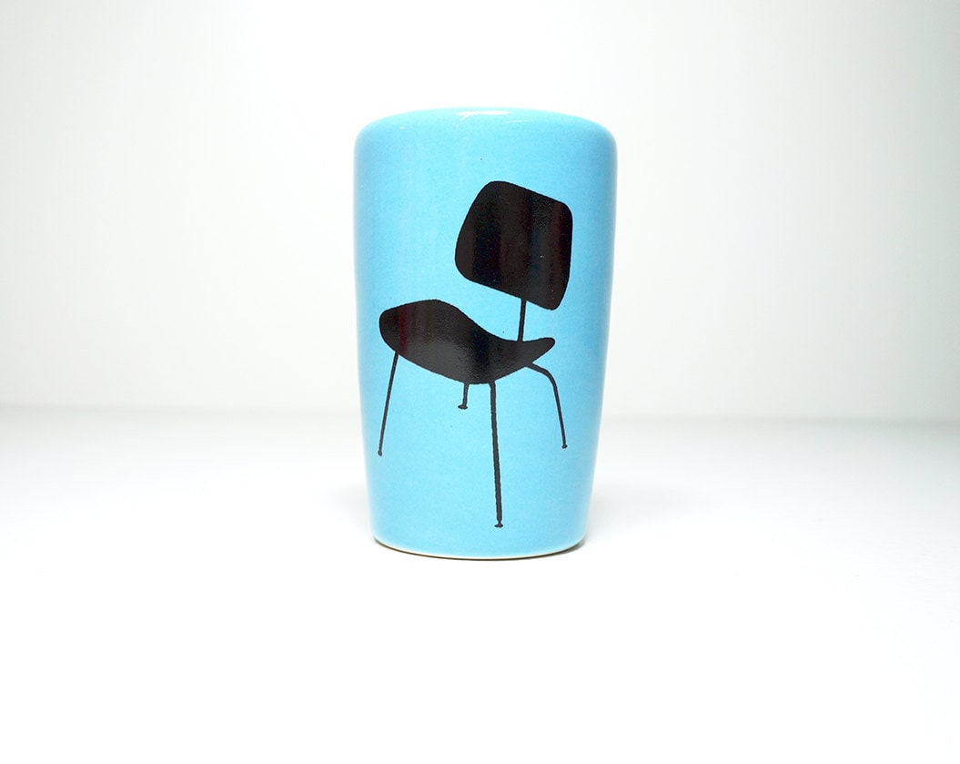 Itty Bitty Cylinder Vase Cup With An Eames Chair Print