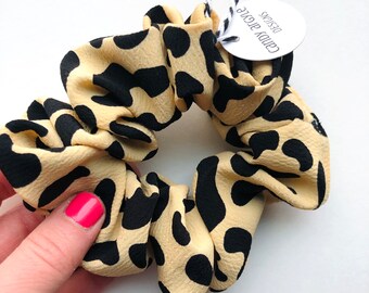 Scrunchie - cheetah scrunchie - leopard scrunchie - black brown scrunchie - scrunchie for women - hair tie - teen hair accessory - tan bow